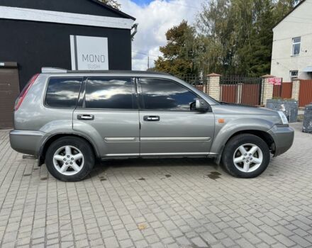 Серый Ниссан ИксТрейл, объемом двигателя 2.2 л и пробегом 468 тыс. км за 5500 $, фото 1 на Automoto.ua