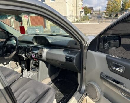 Серый Ниссан ИксТрейл, объемом двигателя 2.2 л и пробегом 468 тыс. км за 5500 $, фото 14 на Automoto.ua