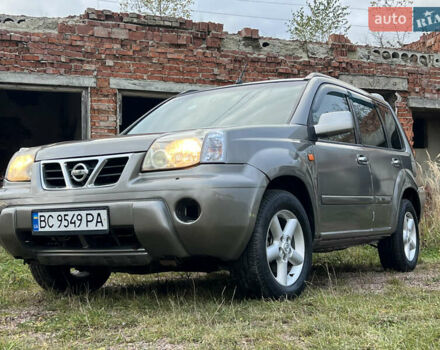 Серый Ниссан ИксТрейл, объемом двигателя 2.2 л и пробегом 401 тыс. км за 4400 $, фото 7 на Automoto.ua