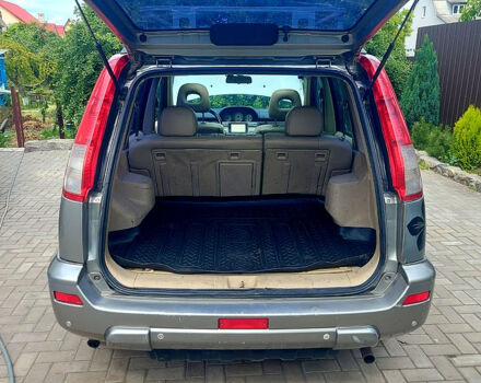 Сірий Ніссан ІксТрейл, об'ємом двигуна 2 л та пробігом 305 тис. км за 5200 $, фото 10 на Automoto.ua