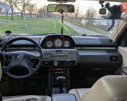 Серый Ниссан ИксТрейл, объемом двигателя 2.5 л и пробегом 193 тыс. км за 6500 $, фото 9 на Automoto.ua