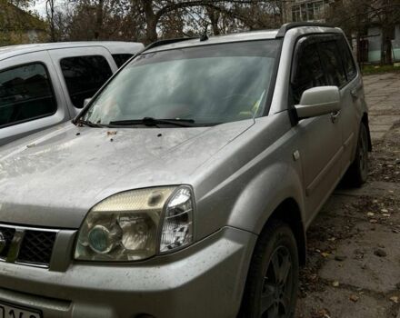 Серый Ниссан ИксТрейл, объемом двигателя 2.2 л и пробегом 308 тыс. км за 1500 $, фото 2 на Automoto.ua