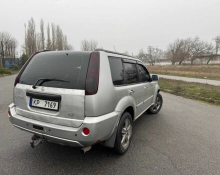 Сірий Ніссан ІксТрейл, об'ємом двигуна 2.2 л та пробігом 280 тис. км за 2950 $, фото 3 на Automoto.ua
