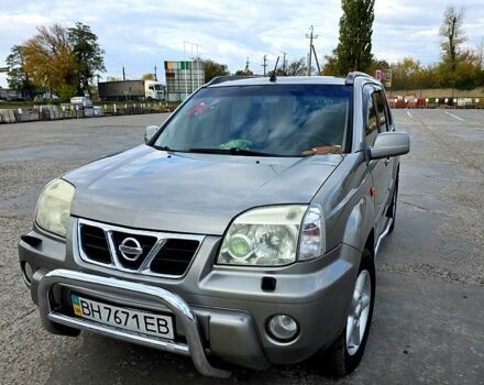 Серый Ниссан ИксТрейл, объемом двигателя 2 л и пробегом 220 тыс. км за 5800 $, фото 10 на Automoto.ua