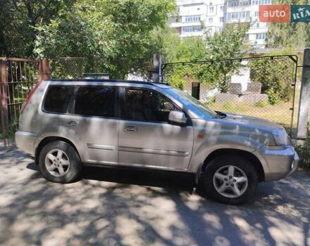 Серый Ниссан ИксТрейл, объемом двигателя 2.2 л и пробегом 281 тыс. км за 6500 $, фото 1 на Automoto.ua