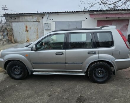 Сірий Ніссан ІксТрейл, об'ємом двигуна 2.2 л та пробігом 314 тис. км за 4500 $, фото 10 на Automoto.ua