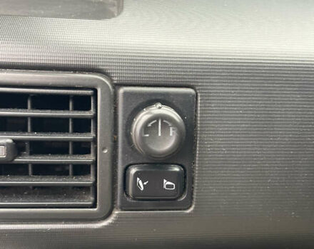 Серый Ниссан ИксТрейл, объемом двигателя 2 л и пробегом 336 тыс. км за 5750 $, фото 15 на Automoto.ua