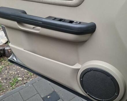 Серый Ниссан ИксТрейл, объемом двигателя 2.49 л и пробегом 286 тыс. км за 5800 $, фото 14 на Automoto.ua