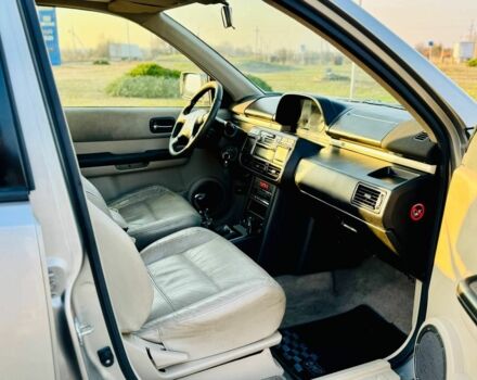 Серый Ниссан ИксТрейл, объемом двигателя 2.2 л и пробегом 280 тыс. км за 3750 $, фото 7 на Automoto.ua