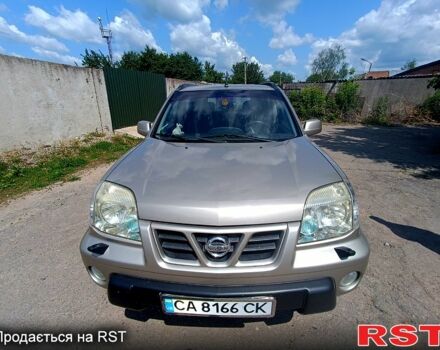 Серый Ниссан ИксТрейл, объемом двигателя 2 л и пробегом 275 тыс. км за 6300 $, фото 5 на Automoto.ua