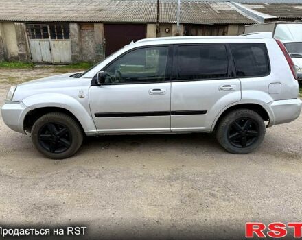 Серый Ниссан ИксТрейл, объемом двигателя 2.2 л и пробегом 266 тыс. км за 3400 $, фото 1 на Automoto.ua