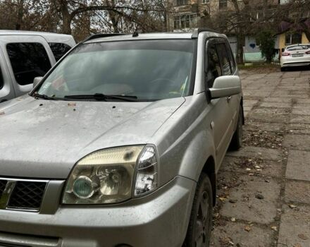 Серый Ниссан ИксТрейл, объемом двигателя 2.2 л и пробегом 308 тыс. км за 1500 $, фото 6 на Automoto.ua