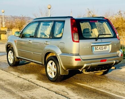 Серый Ниссан ИксТрейл, объемом двигателя 2.2 л и пробегом 280 тыс. км за 3750 $, фото 2 на Automoto.ua