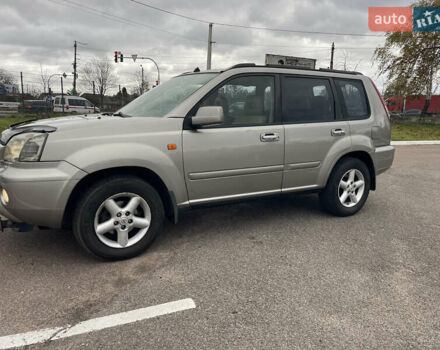 Серый Ниссан ИксТрейл, объемом двигателя 2 л и пробегом 336 тыс. км за 5750 $, фото 11 на Automoto.ua