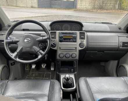 Серый Ниссан ИксТрейл, объемом двигателя 2.2 л и пробегом 155 тыс. км за 4410 $, фото 5 на Automoto.ua