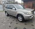 Серый Ниссан ИксТрейл, объемом двигателя 2.5 л и пробегом 286 тыс. км за 5800 $, фото 1 на Automoto.ua