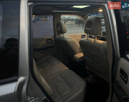 Серый Ниссан ИксТрейл, объемом двигателя 2.5 л и пробегом 320 тыс. км за 4800 $, фото 7 на Automoto.ua