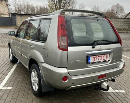 Серый Ниссан ИксТрейл, объемом двигателя 2.2 л и пробегом 155 тыс. км за 4410 $, фото 3 на Automoto.ua