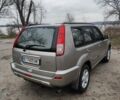Сірий Ніссан ІксТрейл, об'ємом двигуна 2 л та пробігом 200 тис. км за 5900 $, фото 5 на Automoto.ua