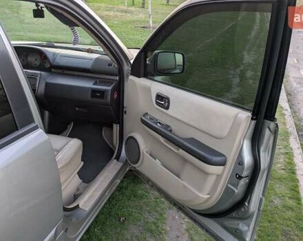 Серый Ниссан ИксТрейл, объемом двигателя 2.5 л и пробегом 193 тыс. км за 6500 $, фото 19 на Automoto.ua