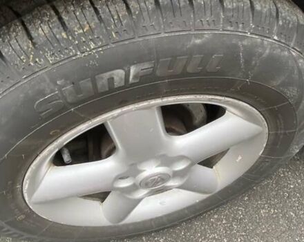 Сірий Ніссан ІксТрейл, об'ємом двигуна 2.5 л та пробігом 200 тис. км за 5400 $, фото 7 на Automoto.ua