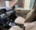 Сірий Ніссан ІксТрейл, об'ємом двигуна 2.5 л та пробігом 200 тис. км за 5400 $, фото 3 на Automoto.ua