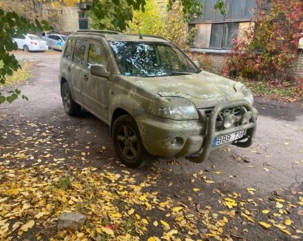 Серый Ниссан ИксТрейл, объемом двигателя 2.2 л и пробегом 383 тыс. км за 4000 $, фото 4 на Automoto.ua