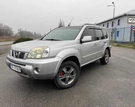 Сірий Ніссан ІксТрейл, об'ємом двигуна 2.2 л та пробігом 280 тис. км за 2950 $, фото 1 на Automoto.ua