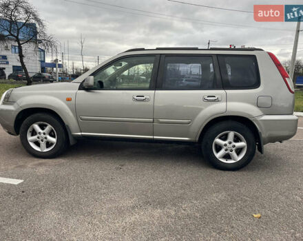 Серый Ниссан ИксТрейл, объемом двигателя 2 л и пробегом 336 тыс. км за 5750 $, фото 10 на Automoto.ua