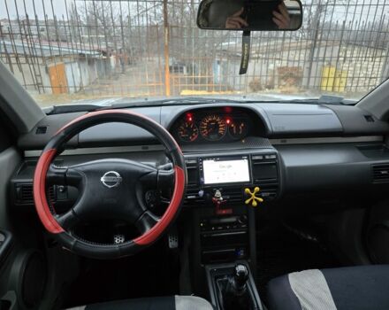 Сірий Ніссан ІксТрейл, об'ємом двигуна 2.2 л та пробігом 314 тис. км за 4500 $, фото 1 на Automoto.ua