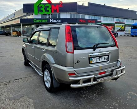 Серый Ниссан ИксТрейл, объемом двигателя 2 л и пробегом 220 тыс. км за 5800 $, фото 11 на Automoto.ua