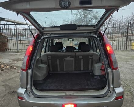 Сірий Ніссан ІксТрейл, об'ємом двигуна 2.2 л та пробігом 314 тис. км за 4500 $, фото 11 на Automoto.ua