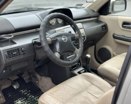 Серый Ниссан ИксТрейл, объемом двигателя 0 л и пробегом 123 тыс. км за 2700 $, фото 5 на Automoto.ua