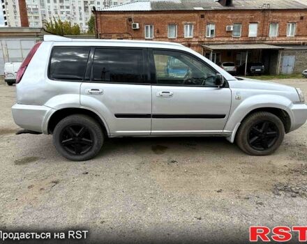 Серый Ниссан ИксТрейл, объемом двигателя 2.2 л и пробегом 266 тыс. км за 3400 $, фото 4 на Automoto.ua