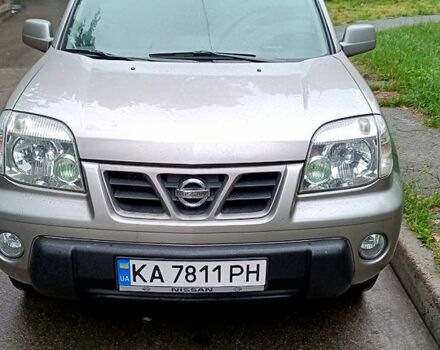 Серый Ниссан ИксТрейл, объемом двигателя 2.2 л и пробегом 393 тыс. км за 6300 $, фото 7 на Automoto.ua