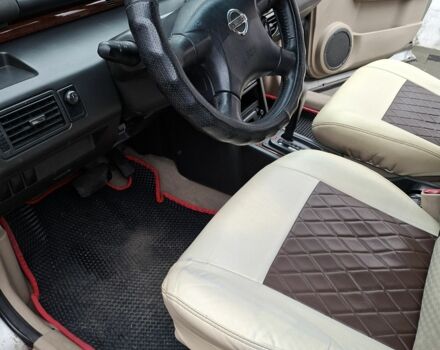 Серый Ниссан ИксТрейл, объемом двигателя 2.5 л и пробегом 286 тыс. км за 5800 $, фото 12 на Automoto.ua