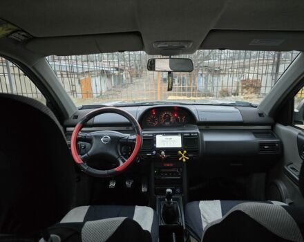 Сірий Ніссан ІксТрейл, об'ємом двигуна 2.2 л та пробігом 314 тис. км за 4500 $, фото 2 на Automoto.ua