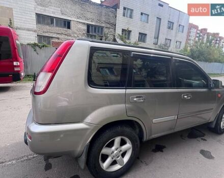 Серый Ниссан ИксТрейл, объемом двигателя 2 л и пробегом 262 тыс. км за 7079 $, фото 14 на Automoto.ua