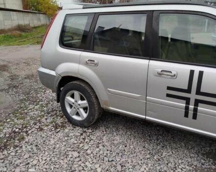 Серый Ниссан ИксТрейл, объемом двигателя 2.2 л и пробегом 370 тыс. км за 3300 $, фото 6 на Automoto.ua