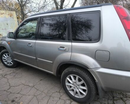 Сірий Ніссан ІксТрейл, об'ємом двигуна 0 л та пробігом 238 тис. км за 5251 $, фото 2 на Automoto.ua