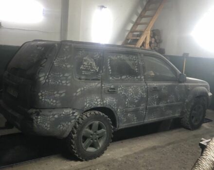 Серый Ниссан ИксТрейл, объемом двигателя 2.2 л и пробегом 220 тыс. км за 2800 $, фото 6 на Automoto.ua