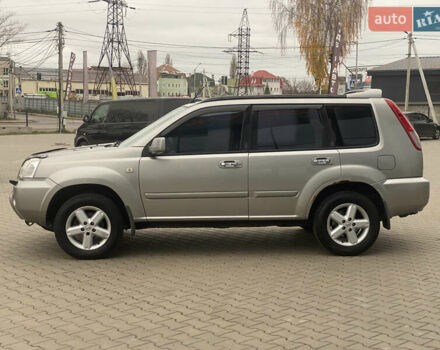 Серый Ниссан ИксТрейл, объемом двигателя 2 л и пробегом 246 тыс. км за 4499 $, фото 4 на Automoto.ua