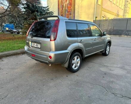 Серый Ниссан ИксТрейл, объемом двигателя 2.2 л и пробегом 319 тыс. км за 4000 $, фото 1 на Automoto.ua