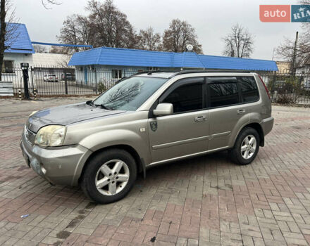 Сірий Ніссан ІксТрейл, об'ємом двигуна 2.2 л та пробігом 280 тис. км за 4100 $, фото 1 на Automoto.ua