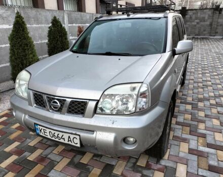 Серый Ниссан ИксТрейл, объемом двигателя 2.2 л и пробегом 309 тыс. км за 3700 $, фото 1 на Automoto.ua