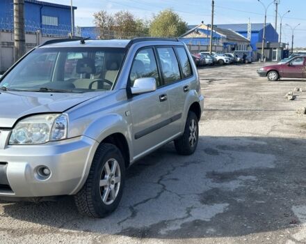 Сірий Ніссан ІксТрейл, об'ємом двигуна 2.2 л та пробігом 343 тис. км за 3900 $, фото 1 на Automoto.ua