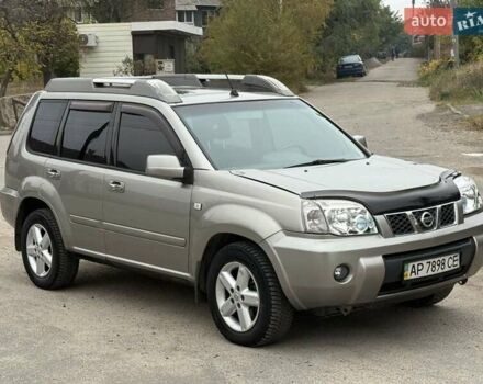 Серый Ниссан ИксТрейл, объемом двигателя 2.5 л и пробегом 265 тыс. км за 6000 $, фото 6 на Automoto.ua