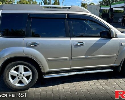 Серый Ниссан ИксТрейл, объемом двигателя 2.2 л и пробегом 319 тыс. км за 7200 $, фото 3 на Automoto.ua