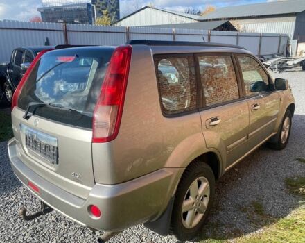 Сірий Ніссан ІксТрейл, об'ємом двигуна 2.2 л та пробігом 220 тис. км за 4100 $, фото 2 на Automoto.ua