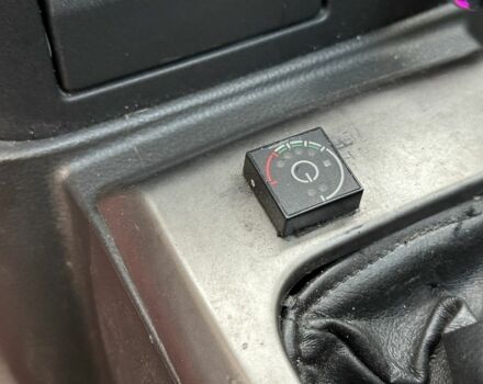 Серый Ниссан ИксТрейл, объемом двигателя 2 л и пробегом 160 тыс. км за 7000 $, фото 17 на Automoto.ua